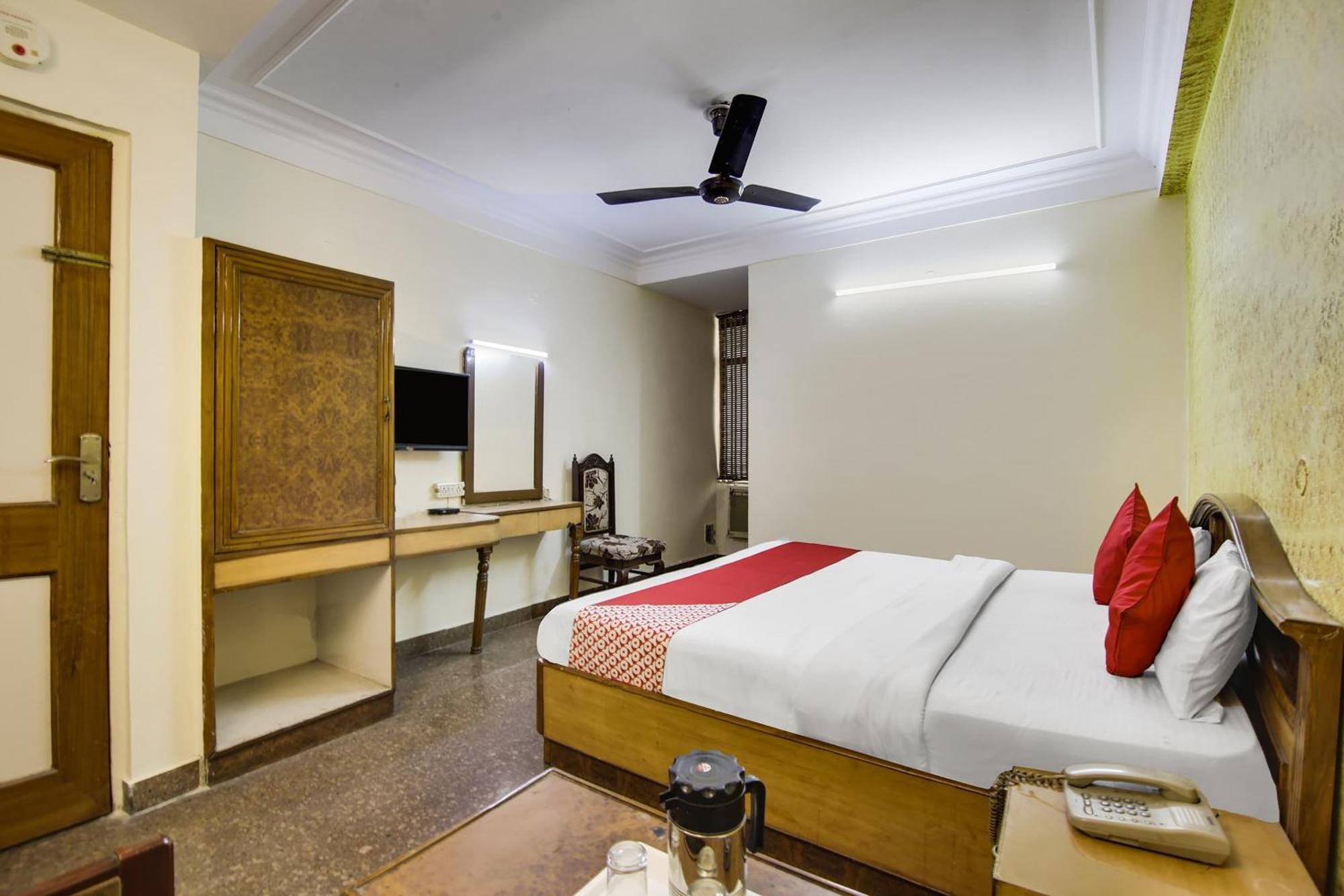 Hotel O Sunshine Palace 델리 외부 사진