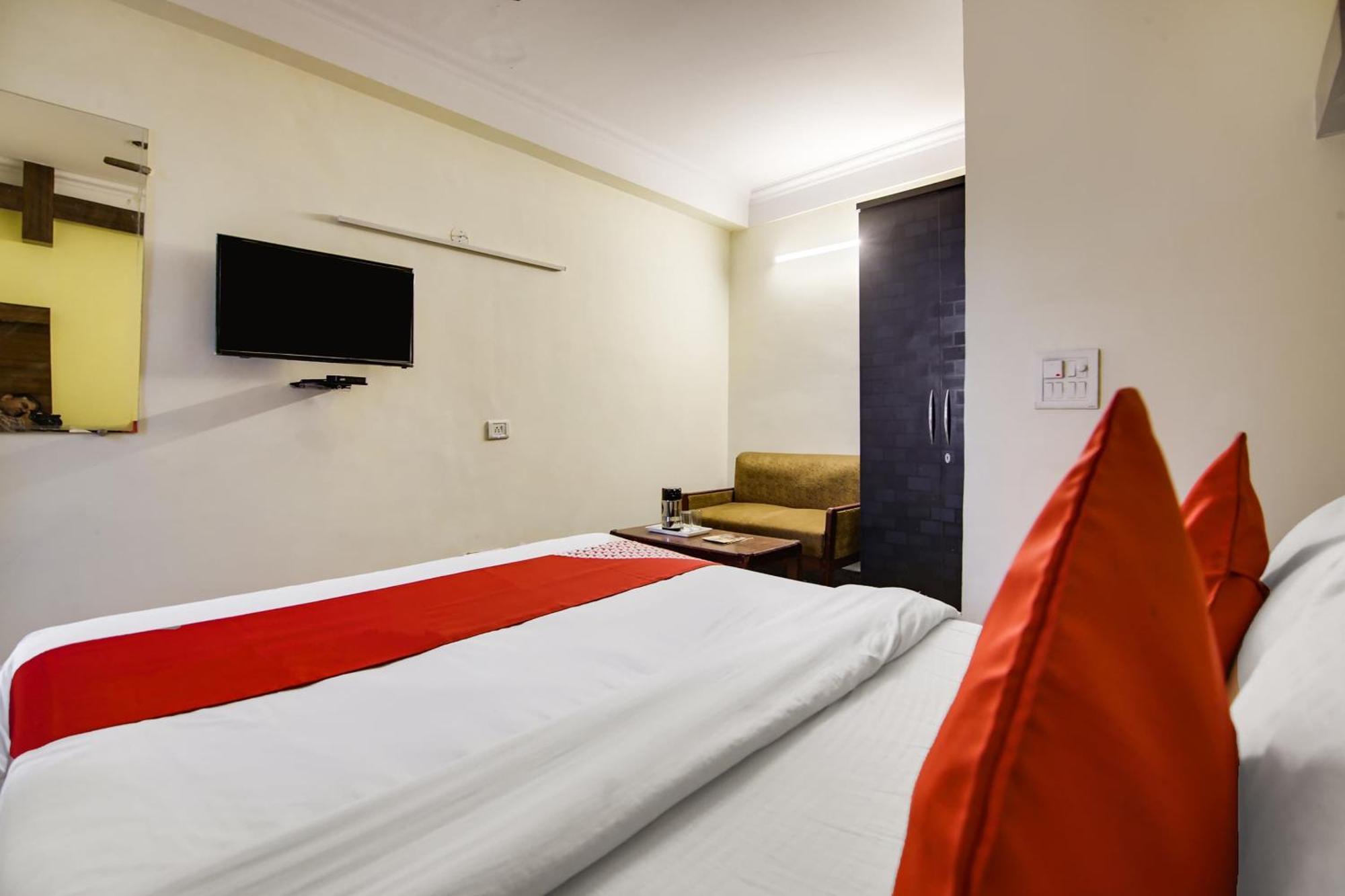 Hotel O Sunshine Palace 델리 외부 사진