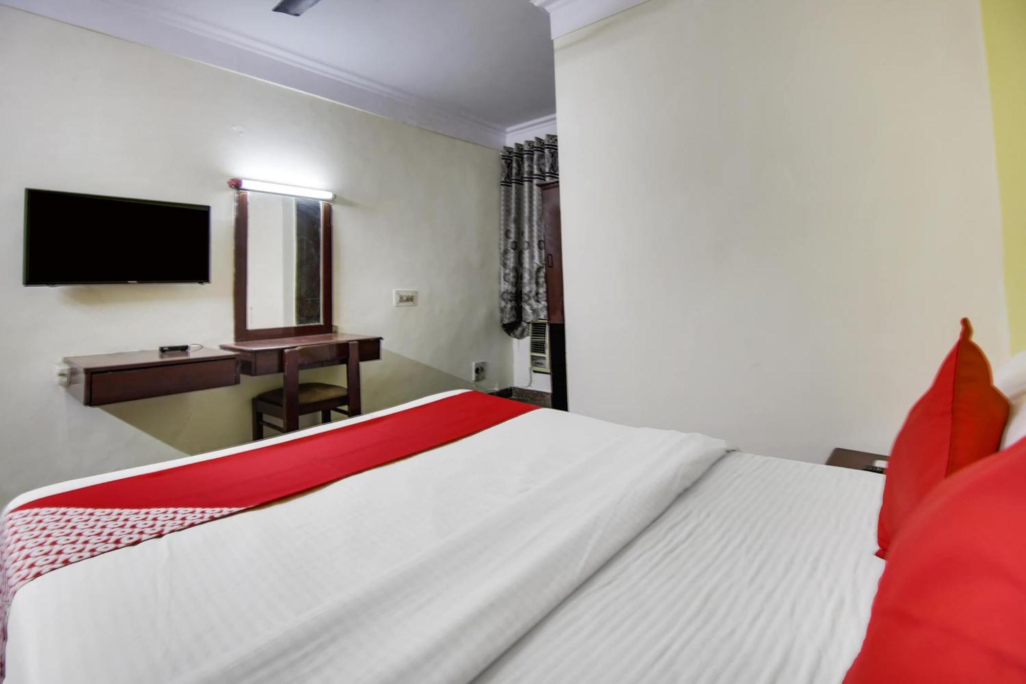 Hotel O Sunshine Palace 델리 외부 사진