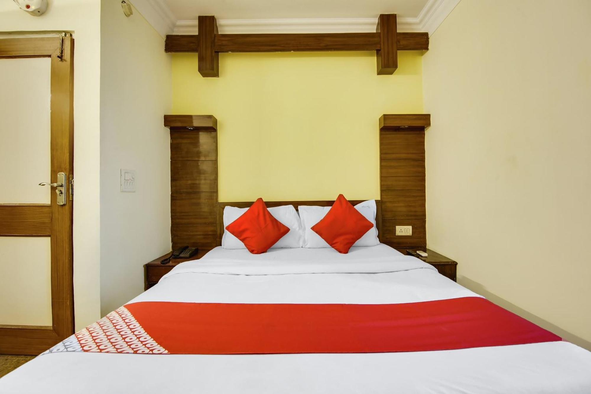 Hotel O Sunshine Palace 델리 외부 사진